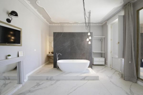 Le Bain-Charming Suite Sirakusa